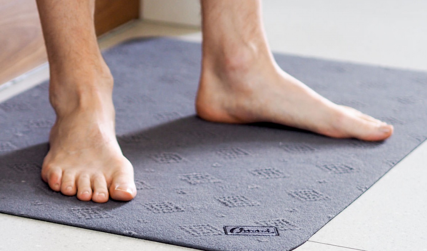 Conni Anti‑Slip Floor Mat on tiles in an Australian bathroom